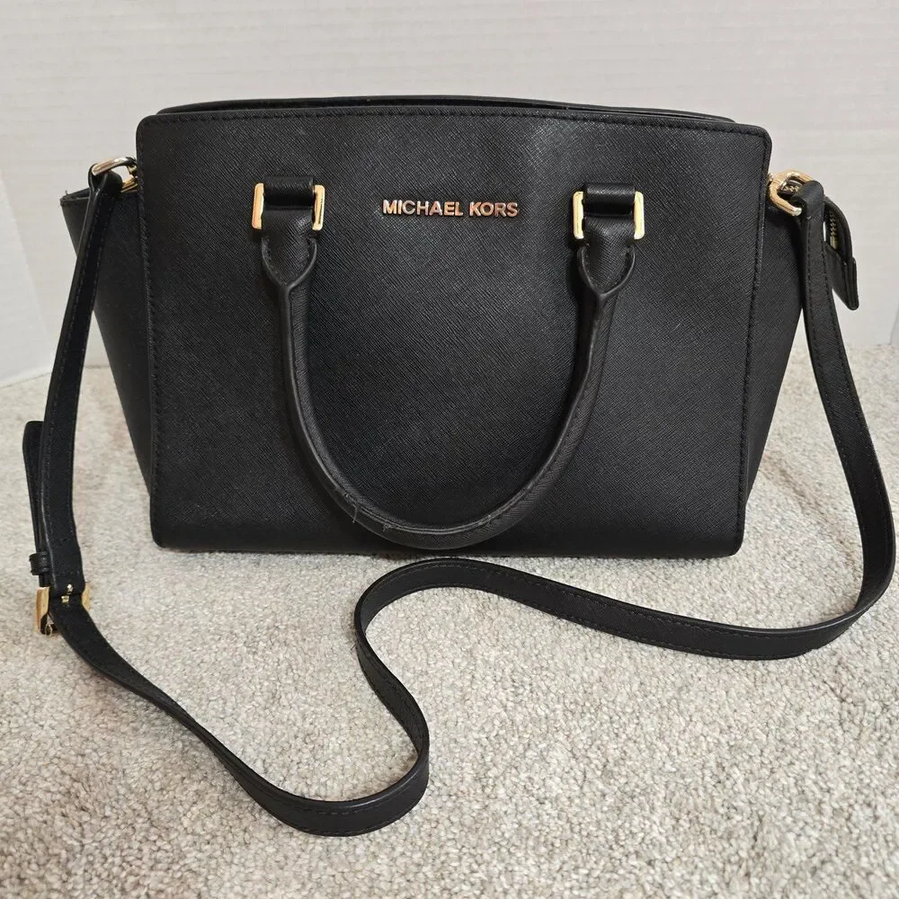 Michael Kors saffiano arm top